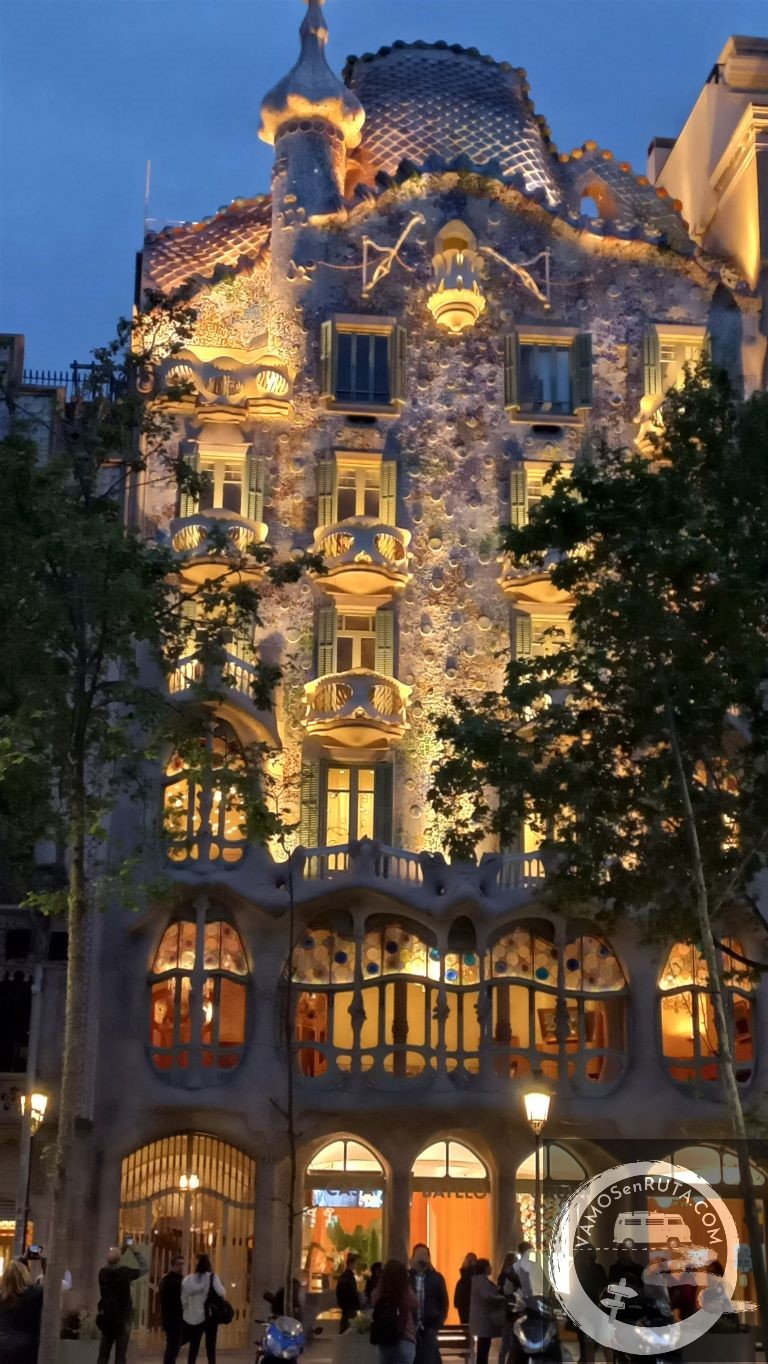 Qué ver en Barcelona. Casa Batlló. Gaudí