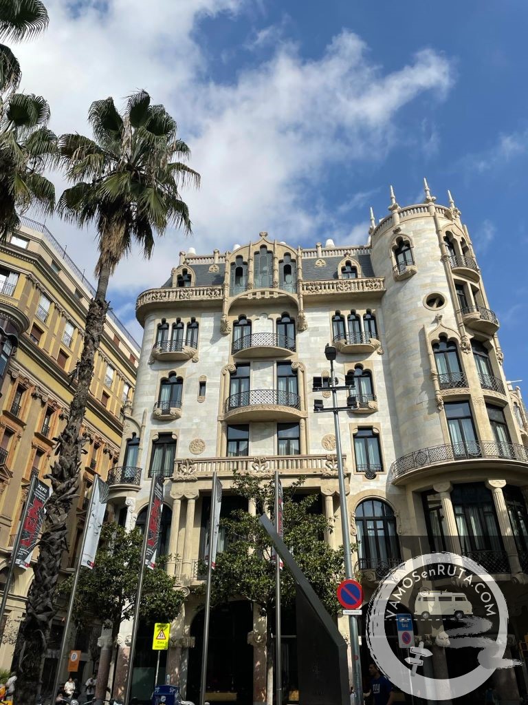 QUE-VER-BARCELONA-EIXAMPLE-ENSANCHE-CATALUNYA (10)