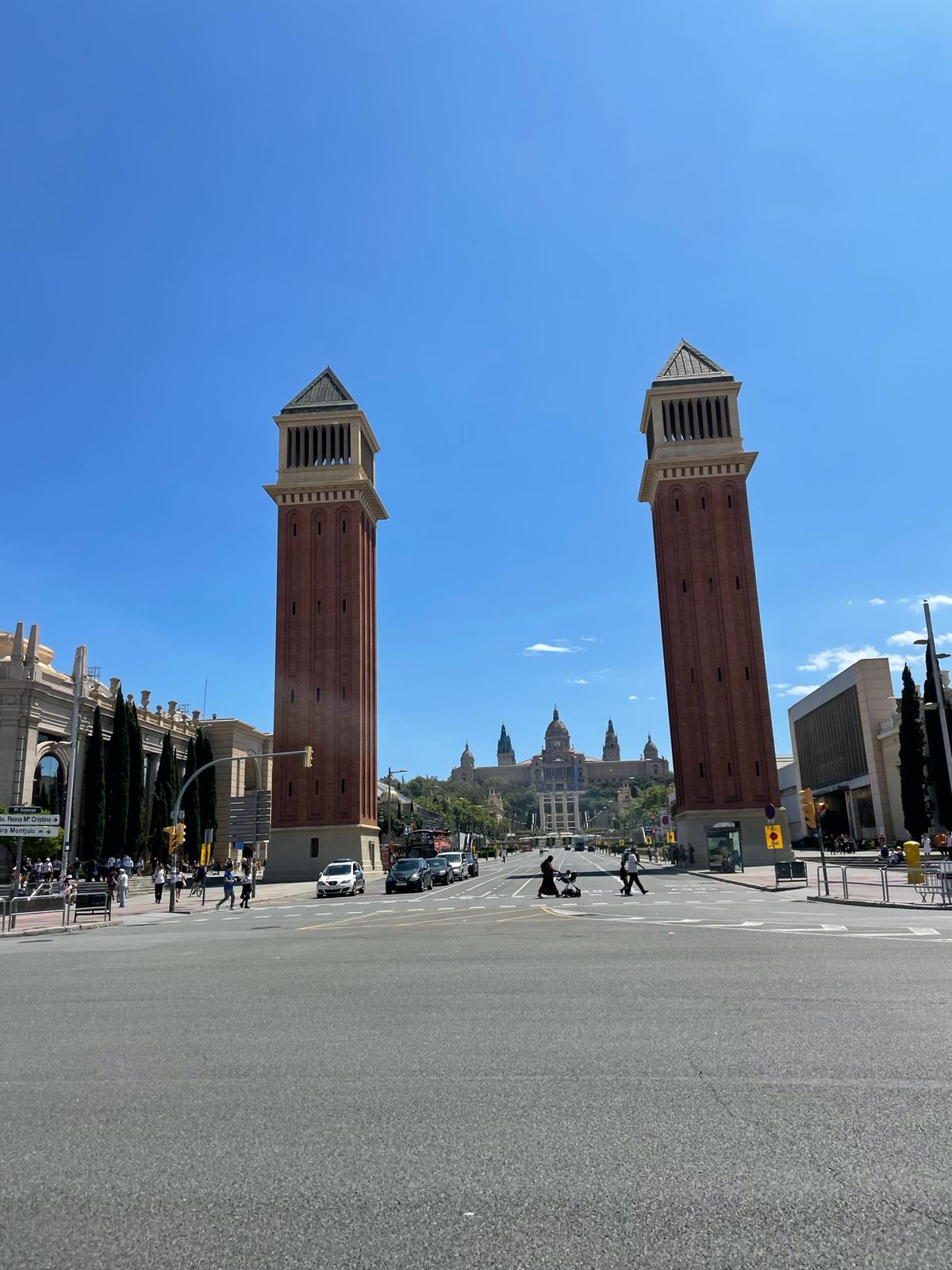 qué ver en Barcelona. Plaza España. Torres venecianas